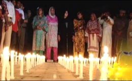 سانحہ پشاور، مرنے والوں کی یاد میں دعائیہ تقریبات، شمعیں روشن