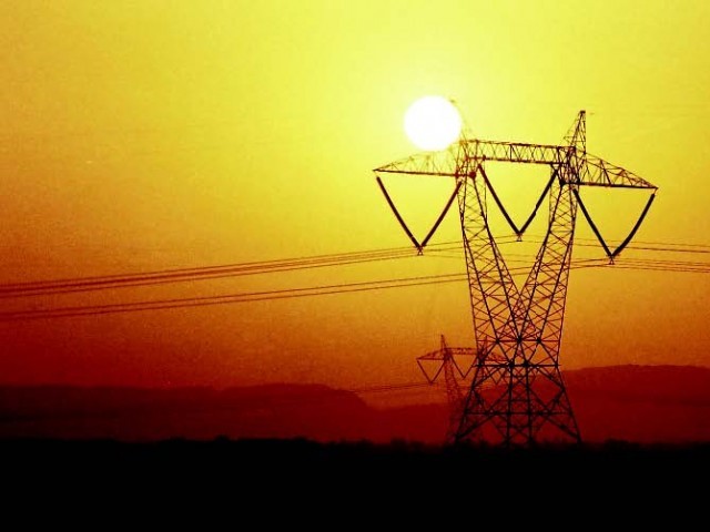 پیٹرولیم اور بجلی کی قیمتوں میں اضافے پر عوام کا شدید رد عمل