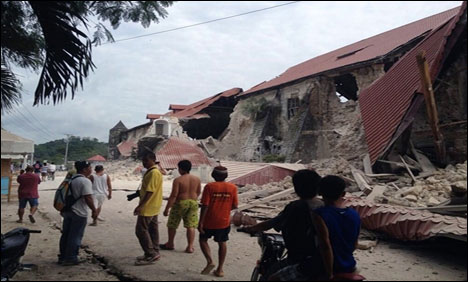 جنوبی فلپائن میں 7.2 شدت کا زلزلہ، عمارت گرنے سے 6 افراد ہلاک