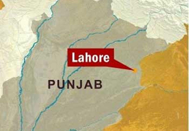 لاہور: بس اور ٹرک میں تصادم، 4 افراد جاں بحق، 15 زخمی