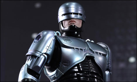 سائنس فکشن ایکشن فلم “روبوکوپ” کے ریمیک کے نئے ٹیزرز جاری