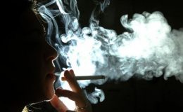 نوجوان پاکستانی خواتین میں سگریٹ نوشی کا رجحان خطرناک حد تک بڑھ رہا ہے، رپورٹ
