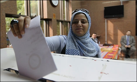 مصر: آئینی مسودے پر دو روزہ ریفرنڈم، ووٹنگ آج بھی جاری رہے گی