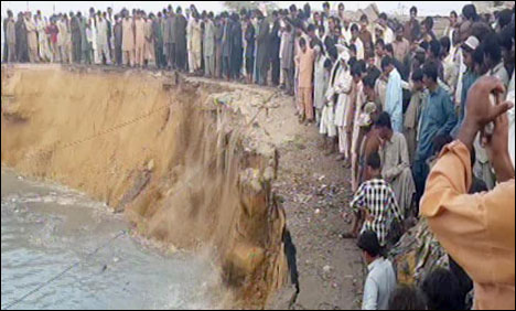 بلوچستان: ساحلی علاقے ڈام میں سمندری کٹاو جاری