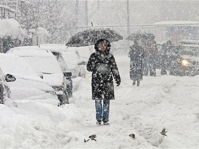 کینیڈا، جاپان اور برطانیہ میں شدید برفباری، 40 افراد ہلاک