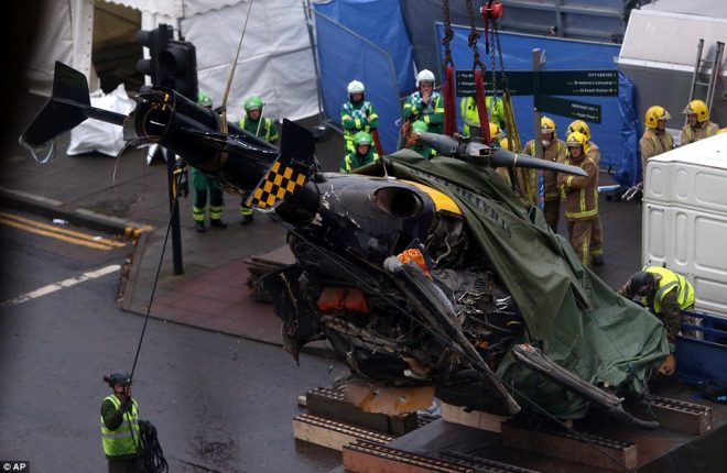 برطانیہ میں ہیلی کا پٹر گرکر تباہ ، 4 افراد ہلاک
