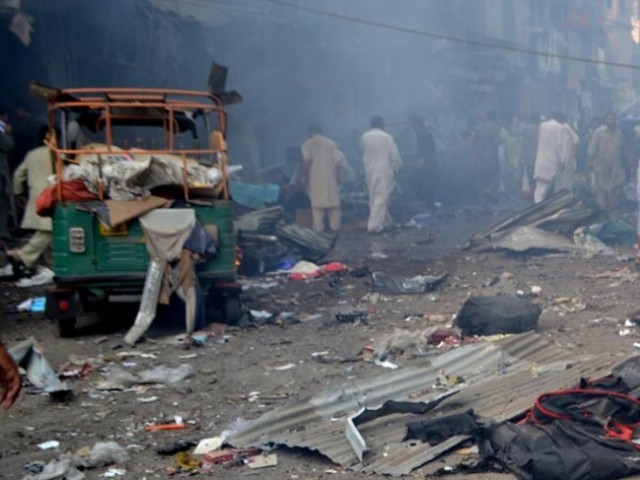 کوئٹہ میں سیکیورٹی فورسز کی گاڑی کے قریب دھماکے سے بچی جاں بحق، 17 افراد زخمی