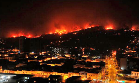 چلی کے جنگلات میں لگی آگ بے قابو ہوگئی، 2 افراد ہلاک