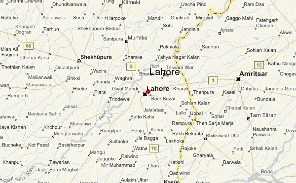 لاہور میں تیز رفتار کاروں کے آپس میں ٹکرانے سے خاتون سمیت 3 افراد جاں بحق