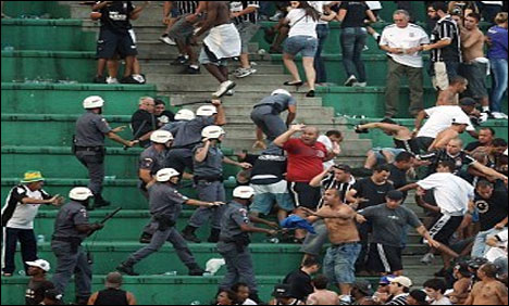 برازیل میں فٹبال ورلڈ کپ قریب مگرعوام احتجاج کے موڈ میں