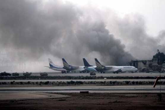 کراچی ایئرپورٹ پر فائرنگ جاری، جاں بحق افراد کی تعداد 18 ہوگئی، 10 دہشتگرد بھی ہلاک