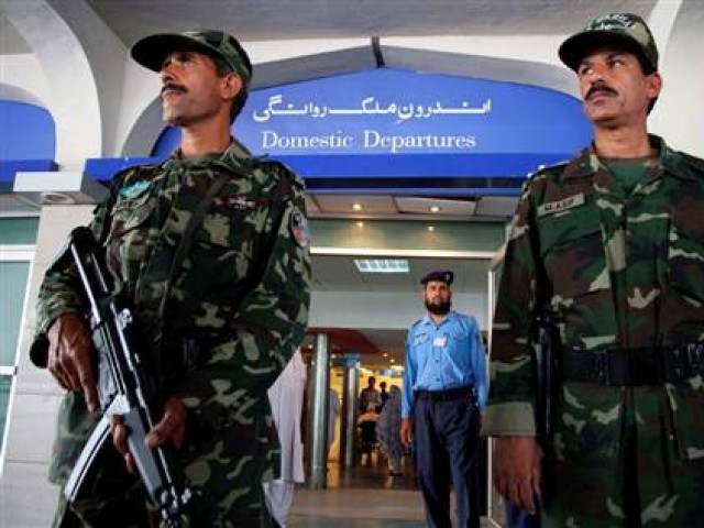 کراچی ایئر پورٹ پر حملے کے بعد ملک بھر کے ایئر پورٹس پر سیکیورٹی ریڈ الرٹ