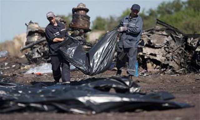 طیارہ حادثہ : دو سو اسی افراد کی لاشیں یوکرائن حکومت کے حوالے