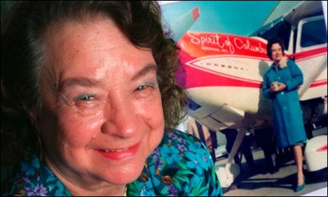 فلوریڈا: دنیا کے گرد تنہا چکر لگانے والی پہلی خاتون پائلٹ انتقال کرگئیں