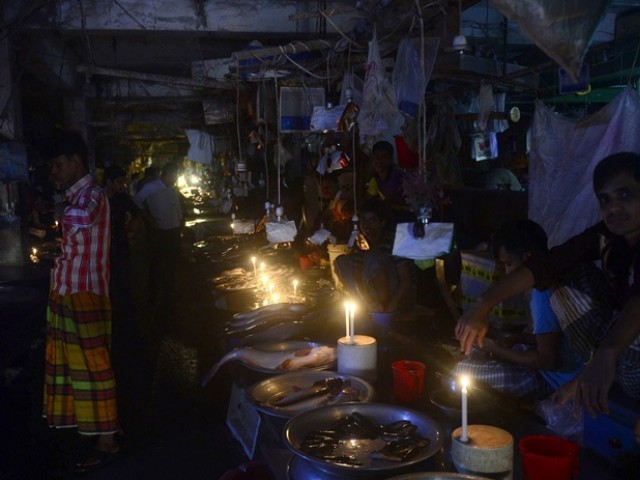 بنگلہ دیش میں بجلی کا بڑا بریک ڈاؤن، ملک کا نصف سے زائد حصہ تاریکی میں ڈوب گیا