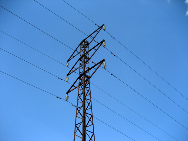 وفاقی حکومت نے بجلی پر فی یونٹ سبسڈی ڈیڑھ روپے کم کر دی