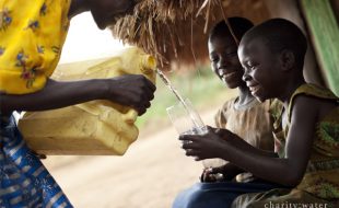 صاف پانی اور حفظان صحت کے لیے سرمایہ کاری فائدہ مند ہے: عالمی بینک