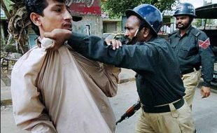 پاکستان میں کیا پولیس گردی کی بھی گنجائش ہے
