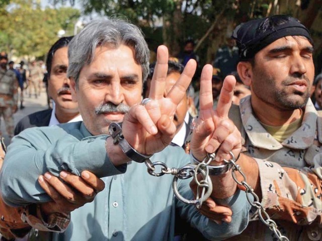 متحدہ رہنما عامر خان کو حج کی اجازت دینے پر رینجرز کے تحفظات، کیس دوسری عدالت منتقل