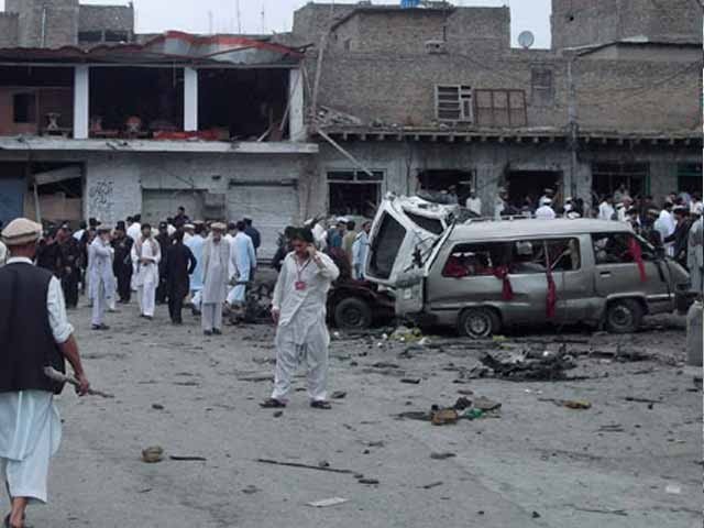 پارہ چنار : عید گاہ مارکیٹ میں دھماکہ، 10 افراد جاں بحق، 40 زخمی
