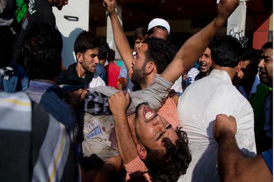مقبوضہ کشمیر: بھارتی دہشتگردی چوتھے روز بھی جاری، 32 شہید