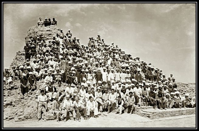 Mohenjo Daro Excavation team in 1950