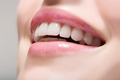 Shiny white Teeth