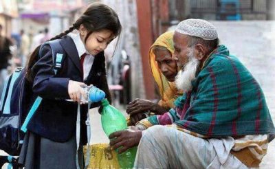 Girl Give Water to Beggar