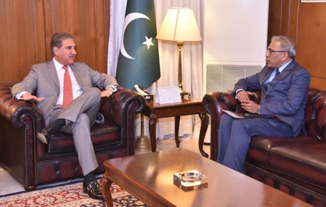 کشمیر کونسل یورپ کے چئیرمین علی رضا سید وزیر خارجہ شاہ محمود قریشی سے اسلام آباد میں ملاقات کر رہے ہیں