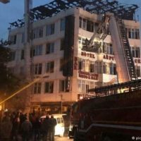 Indien Hotelbrand in Neu Delhi