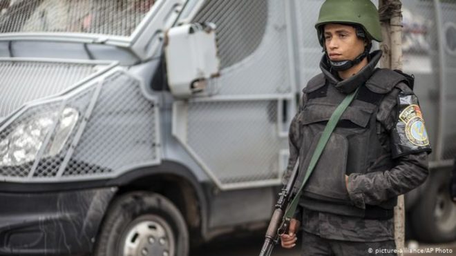 مصر: پولیس اور شدت پسندوں کے درمیان فائرنگ، آٹھ ہلاک