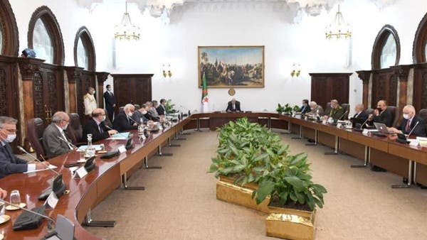 الجزائر کی لیبیا کے متحارب فریقین میں مصالحت کرانے کی پیشکش
