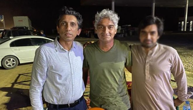 اسلام آباد سے اغوا ہونے والے صحافی مطیع اللہ جان 12 گھنٹے بعد گھر پہنچ گئے