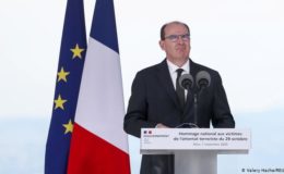 فرانسیسی وزیر اعظم کا انتہا پسند مسلمانوں کے خلاف اعلان جنگ