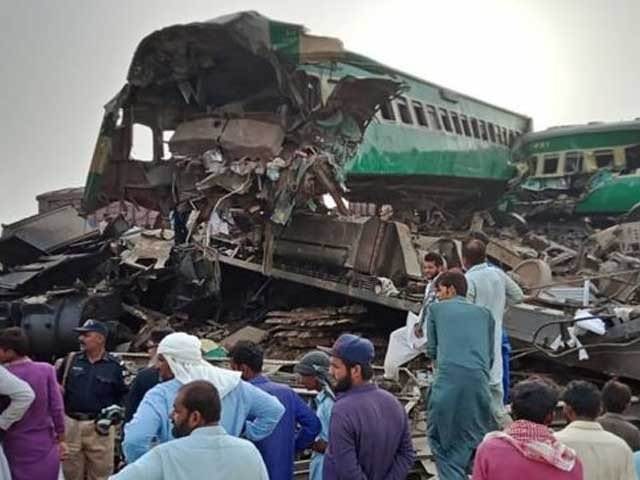 2 سال میں 121 ٹرین حادثات، 100 کے قریب افراد جاں بحق
