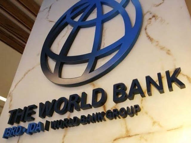پاکستان ورلڈ بینک سے مزید 12 ارب ڈالر قرض لینے کا خواہاں