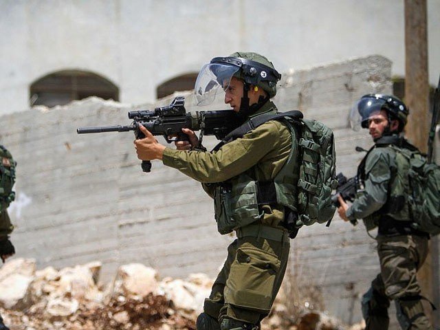 اسرائیلی فوجی اڈے کے نزدیک 2 فلسطینی نوجوان شہید، ایک زخمی
