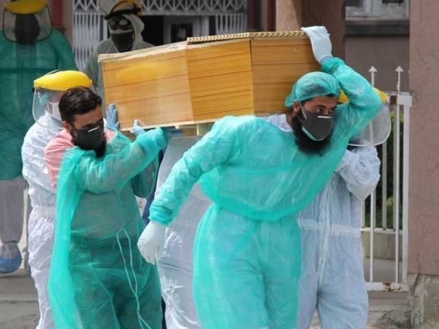 کورونا وبا؛ مزید 92 افراد جاں بحق، مجموعی اموات کی تعداد 21 ہزار سے تجاوز
