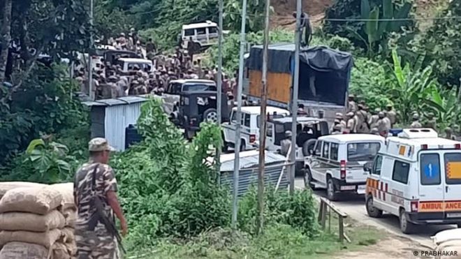 بھارت: دو ریاستوں کے سرحدی تنازعے میں چھ پولیس اہلکار ہلاک