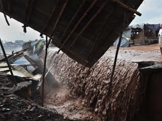 خیبرپختونخوا كے مختلف علاقوں میں بارشوں سے 4 افراد جاں بحق اور 1 زخمی