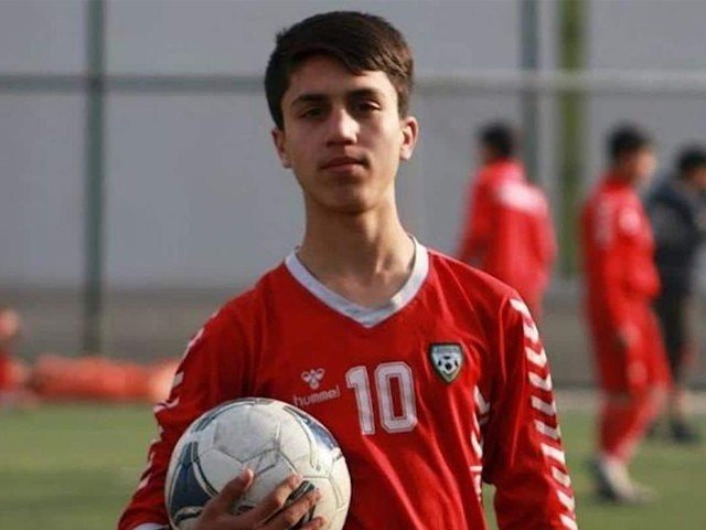 امریکی طیارے سے گر کر ہلاک ہونے والا افغان فٹبالر نکلا