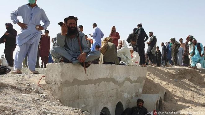 افغانستان میں بے گھر ہونے والوں کی تعداد میں ڈرامائی اضافہ