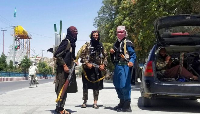 طالبان نے اہم شہروں پر قبضے کے بعد کابل کا گھیراؤ شروع کر دیا
