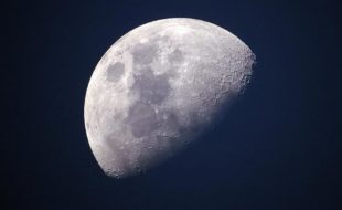 چاند کی مختلف حالتیں انسانی نیند کو متاثر کرتی ہیں