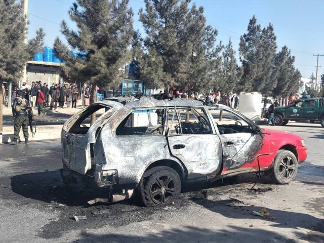 ننگرہار میں طالبان کی گاڑی پر بم دھماکے میں بچہ ہلاک، 2 زخمی