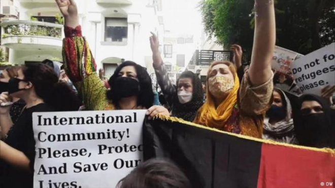 افغان پناہ گزین کا بھارت میں احتجاج کیوں؟