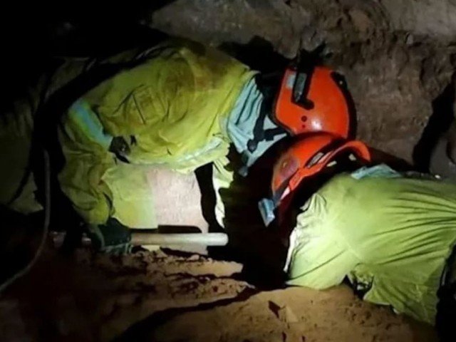 برازیل میں غار بیٹھ جانے سے 9 فائر فائٹر ہلاک، متعدد زخمی