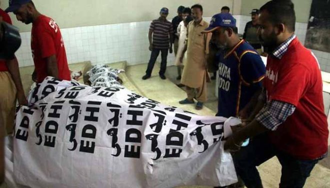 کراچی: نامعلوم افراد نے لڑکی کو گھر کے دروازے پر قتل کر دیا
