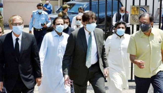 نوری آباد پاور پلانٹ کیس: وزیراعلیٰ سندھ عدالت میں پیش، فرد جرم پھر مؤخر