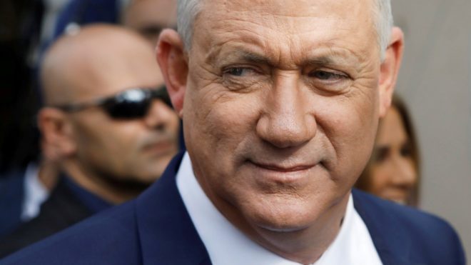 اسرائیل ’اب کم زور‘ایران کے خلاف بڑی کارروائی کر سکتا ہے:وزیر دفاع